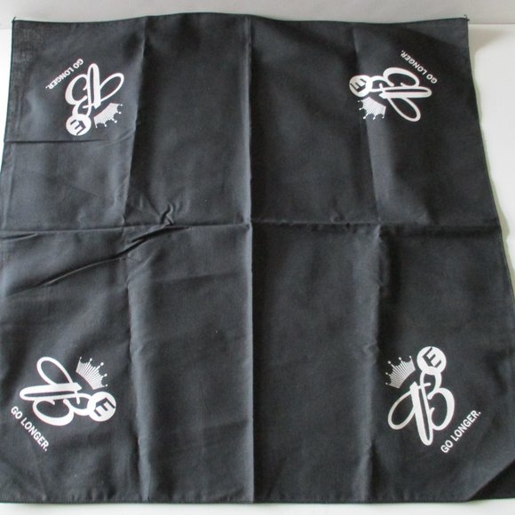 Lot of 28 NEW Budweiser Extra Black Bandanas - Picture 6 of 6